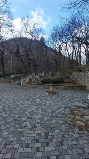 Март в Железноводске. Курортный парк.