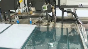 Станок для упаковки штучной продукции в пакет с клеевым клапаном T200