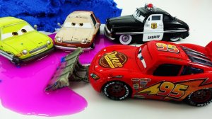 МУЛЬТИКИ ПРО МАШИНКИ 🚗 ЛЕГЕНДЫ СКОРОСТИ: МАКВИН И ШТОРМ. КТО ОКАЖЕТСЯ БЫСТРЕЕ НА ЭТОТ РАЗ?