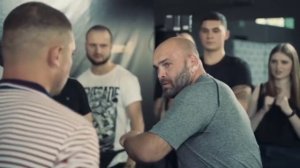 💥 Лютая пощечина!