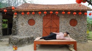 Как сделать входную дверь, окна и деревянную кровать для дома. Девочка строит свой собственный дом.