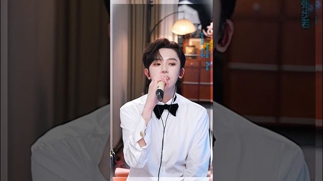 峰峰疯了 펑펑은 미쳤어 फेंगफेंग पागल है  फेंगफेंग वेडा आहे Fengfeng ဟာရူးနေတာပါ။ Fengfeng Gila ฮวงเฟิงเป็นบ้า