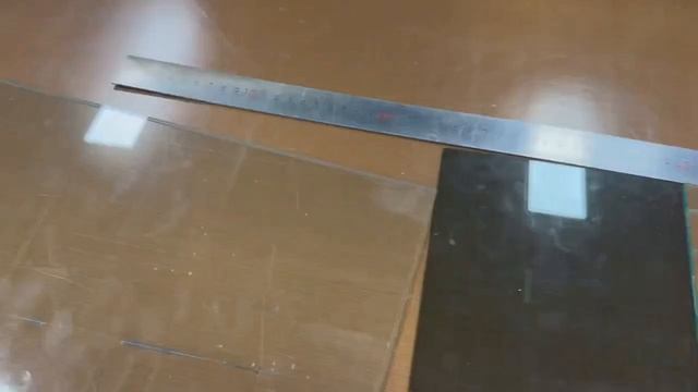 Работа высокоскоростного лазера для резки стекла серии PRAKTIK