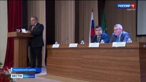 Глава Теучежского района Адам Удычак выступил перед Советом народных депутатов с отчетом о работе ад