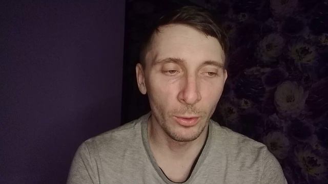 Почему телефон Pro Max не может включится?