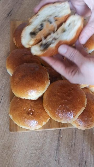 Булочки с моцареллой и грибами Вкусная домашняя выпечка Видео ЗДЕСЬ ЖМИ  ССЫЛКУ на синюю-﹥﹥﹥﹥
