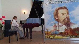 Трофимова Виктория 2 кл. Чайковский "Болезнь куклы". Лукомский "Полька" препод. Афанасьева Е. В.