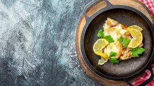 Макрурус на сковороде в кляре