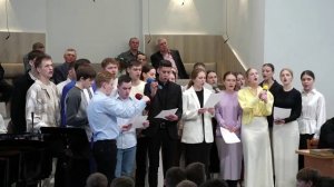 Душа без Бога счастья не имеет..