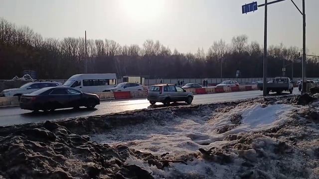 На Липецкой Бирюлёвской линии переносятся мачты дорожного освещения смотреть онлайн
