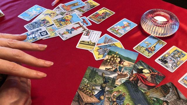 Как он отреагирует на ваше сообщение? Гадание Таро