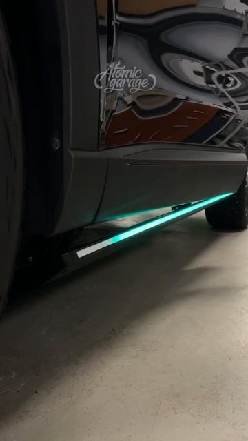 Установка выдвижных порогов с подсветкой на Chery Tiggo 9