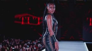 Модели на подиуме 145