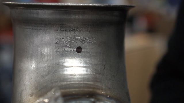 Оригинальная труба Volvo 23243883. Почему важен именно оригинал в данном случае.