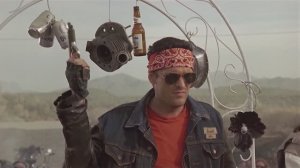 ЗА ПРЕДЕЛАМИ ЗАКОНА