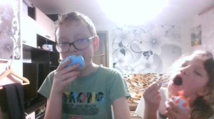 Реальная жизнь но мы лепим из пластилина