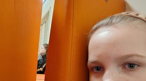 Прячусь в школе с подругой во время урока 😱😱😱😱