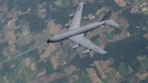 Первый пошёл,заправщик США потерпел крушение.