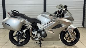Honda VFR800 VTEC