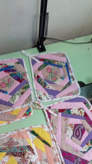 Шью прихватки.