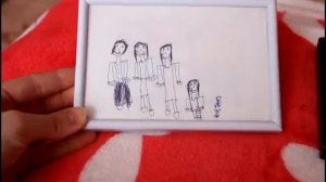 ВЛОГ СКОРУЮ ВЫЗЫВАЛИ Рисунки дочек в рамочке [get.gt]