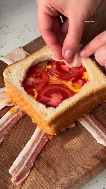 Сочный мощный бутерброд 🥪