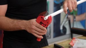 Ножницы VOLL для пластиковых труб V-Blade