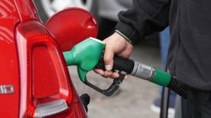 Цены на бензин в США достигли максимума с сентября 2024 года