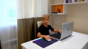 Марк шутит и играет со старшим Братом - Дети учат Дружбе