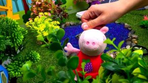 Свинка Пеппа, Джордж и Вертолёт Хелли | Поиски динозаврика