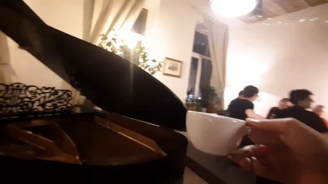 Свидание , 8 марта дискотека , озера .🦆