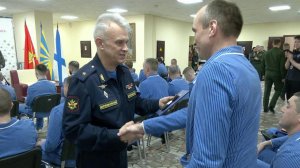 Документы о дополнительном профобразовании вручили ветеранам спецоперации.