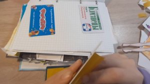 распаковка бумажных сюрпризов часть 11.mp4