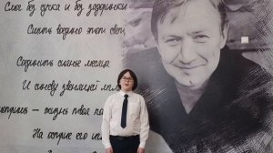 Иван Ефремов читает стихотворение В.Е. Сорочкина "Песня о Брянске"