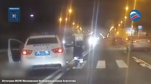 Вопиющий случай: сотрудники ДПС сбили женщину с ребенком на переходе в Ленобласти