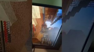 Илья играет в бедварс майнкрафт