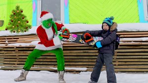 РОМА И ГРИНЧ НЕ ПОДЕЛИЛИ ИГРУШКИ! МУЛЬТИК ПРО ХЕЛПИКА! РОМА И ХЕЛПИК 61 СЕРИЯ