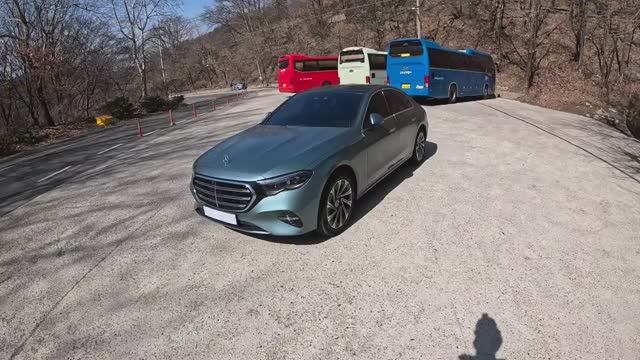 Обзор Mercedes E-Class E300