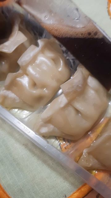 Базовый минимум холостяка. Дамплинги со свининой на пробу.