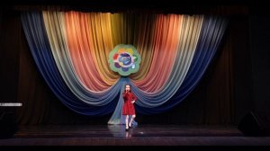 Татьяна Бурцева "Башмачки" - исполняет Сухомлинова Алиса 7 лет.