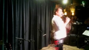 Павел Пикалов - Чужие губы (Руки вверх)