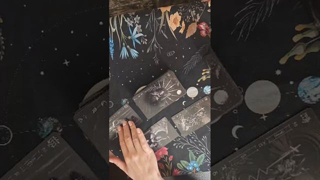 КТО ХОЧЕТ ВАС ВЕРНУТЬ просмотр на Таро/Разговоры, мысли.