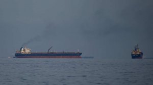 Американский танкер загорелся у берегов ОАЭ