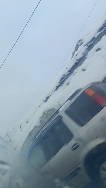 подвезли на работу на машине