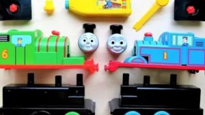 Зелёные и синие паровозики для детей. Изучаем части паровозиков, делаем их. #дети #видеодлядетей