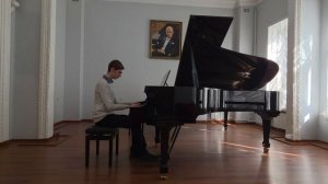 П.И.Чайковский "Баркарола" из цикла "Времена года".Исполняет Владислав Кирик.