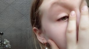 мой парень мне изменяет с какой-то авцой побил затопил мой дом😭