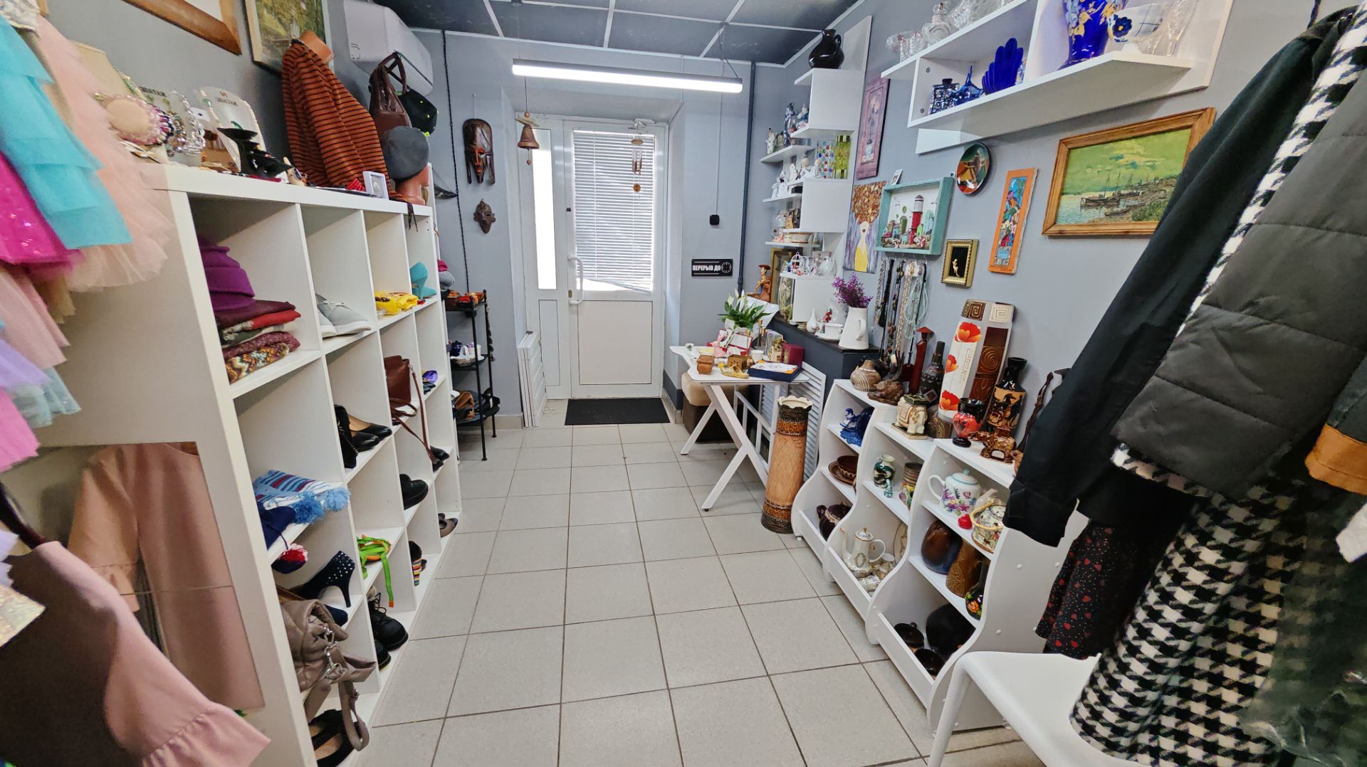 Это самый милый казанский комиссионный магазин, который я только видел.