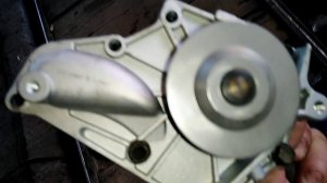 Сборка помпы на 4s fe, какие болты куда закручивать..