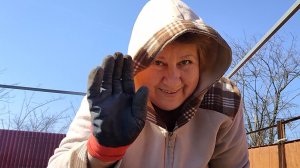 Работы море, только успевай.Убираем территорию. Жизнь станичная на пенсии.